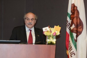 Conseller Mas-Colell speaks at UCI.